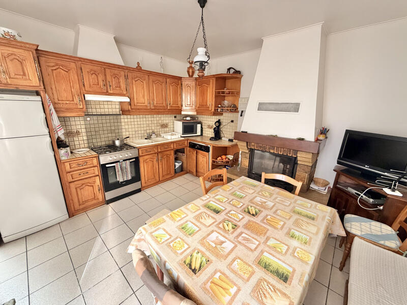 Maison - 92 m² - 5 pièces