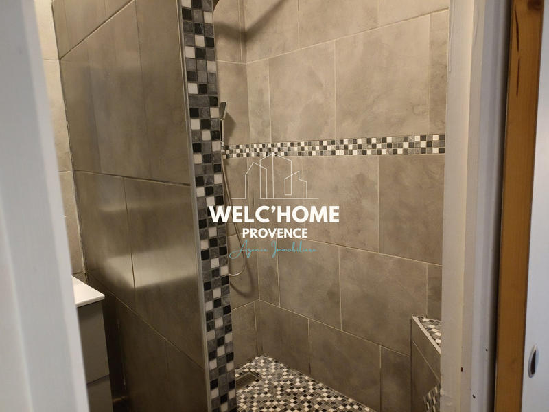 Maison - 98 m² - 5 pièces