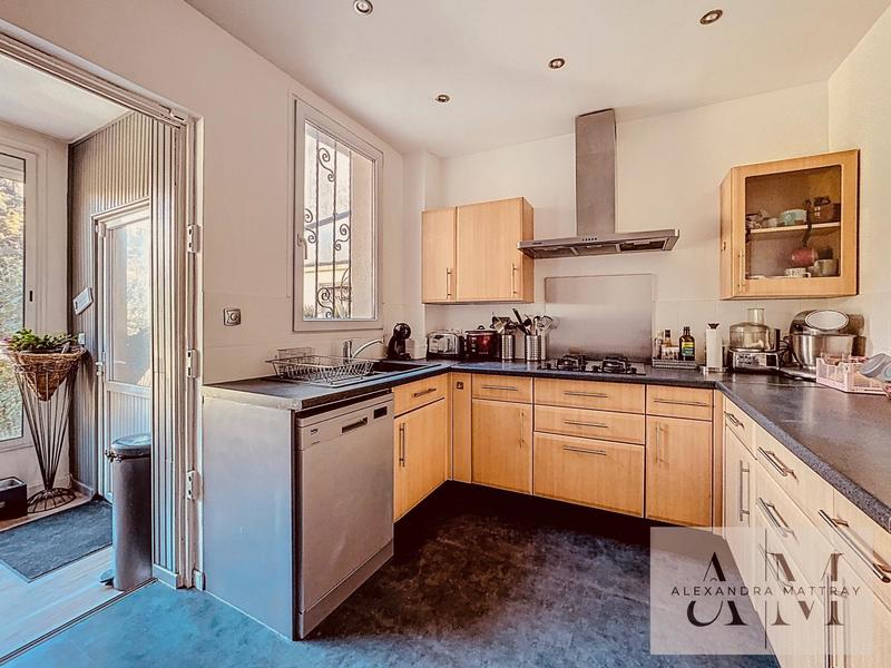 Maison - 127 m² - 6 pièces