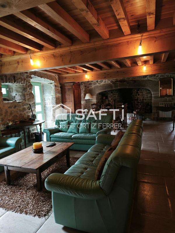 Maison - 700 m² - 25 pièces