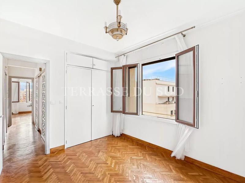 Appartement - 72 m² - 2 pièces