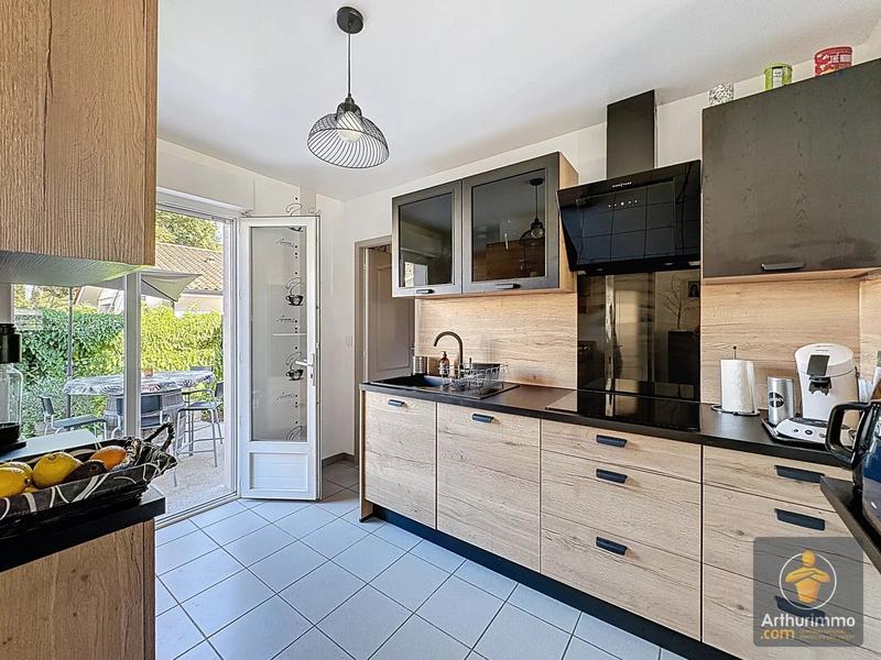 Maison - 90 m² - 3 pièces