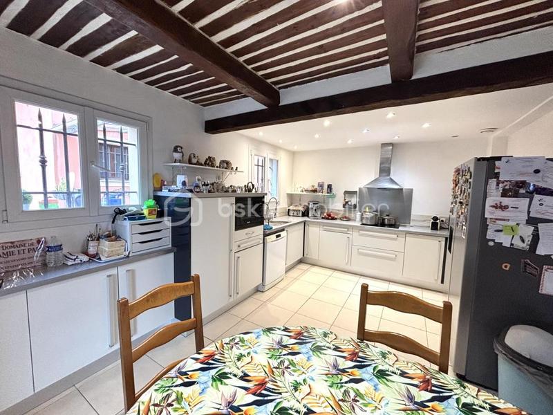 Maison - 200 m² - 6 pièces