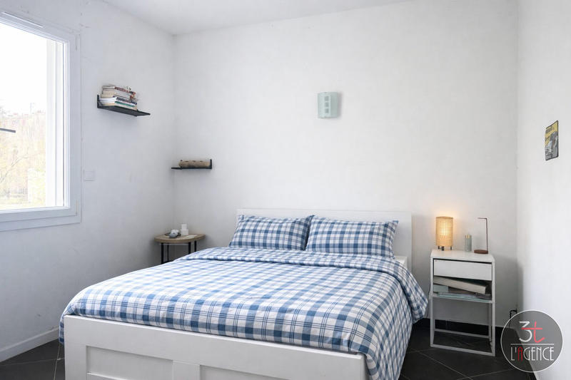 Appartement - 102 m² - 5 pièces