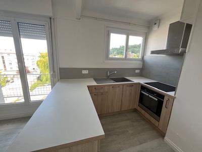 Appartement - 79 m² - 3 pièces