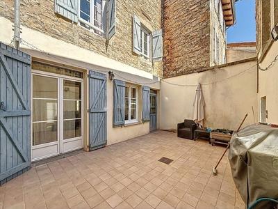 Maison - 209 m² - 6 pièces