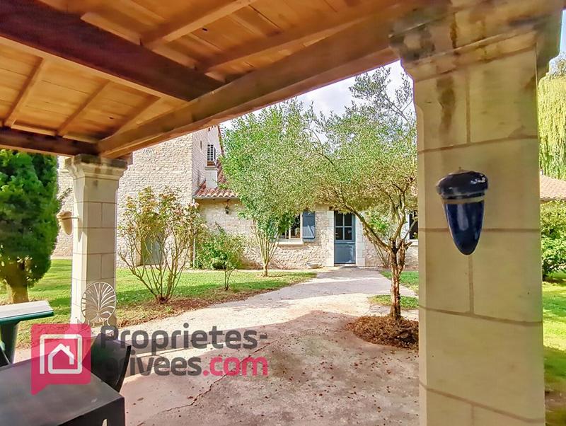 Propriété - 280 m² - 8 pièces