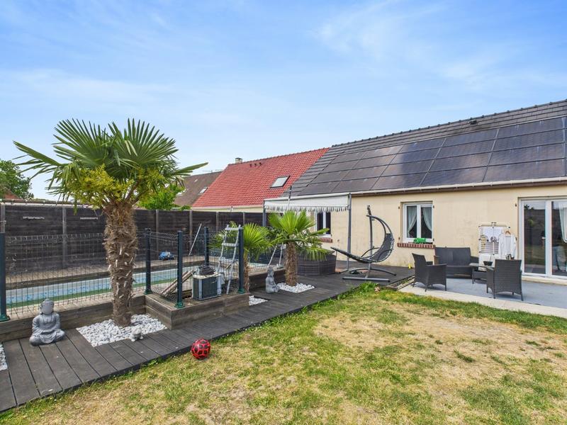 Maison - 180 m² - 9 pièces