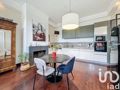 Appartement - 140 m² - 5 pièces