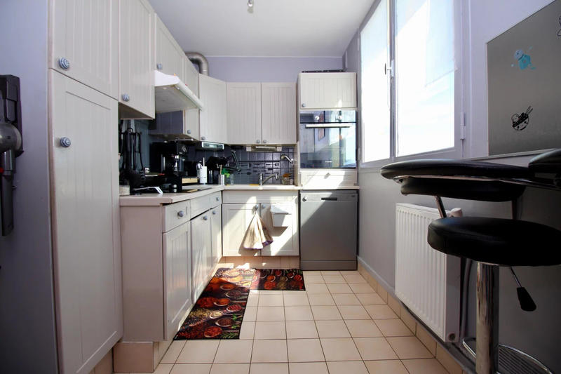 Appartement - 97 m² - 6 pièces