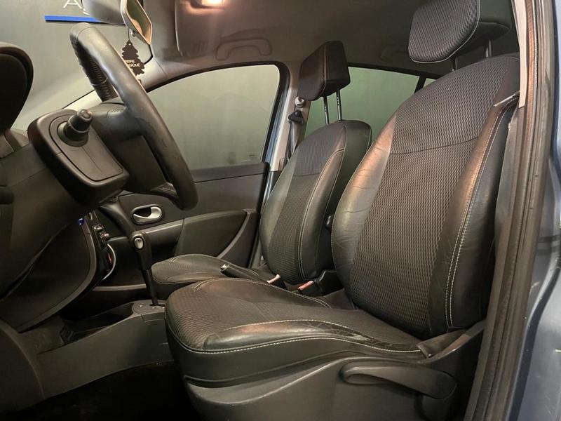 Renault Clio III 1.6 i 110 cv Boîte auto / Exception