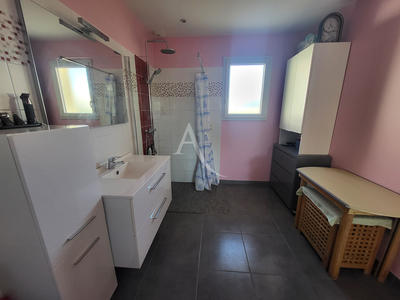 Maison - 95 m² - 3 pièces