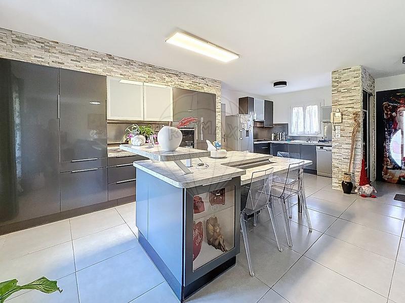 Maison - 128 m² - 4 pièces