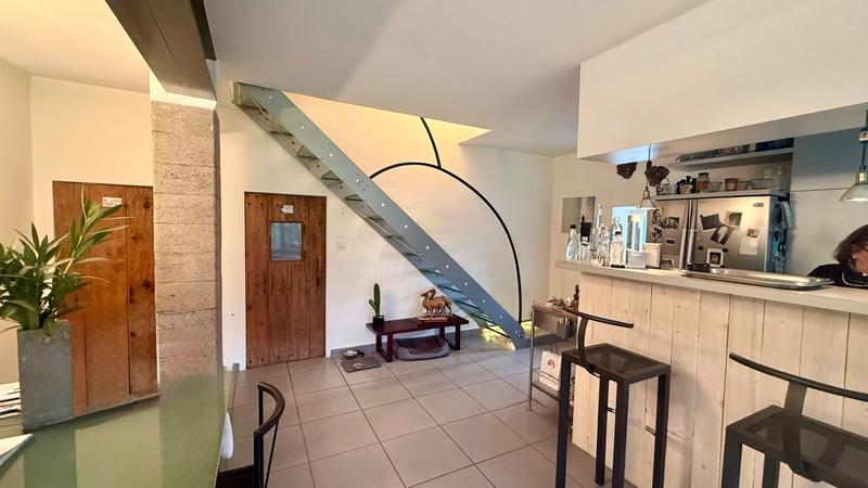 Maison - 289 m² - 5 pièces