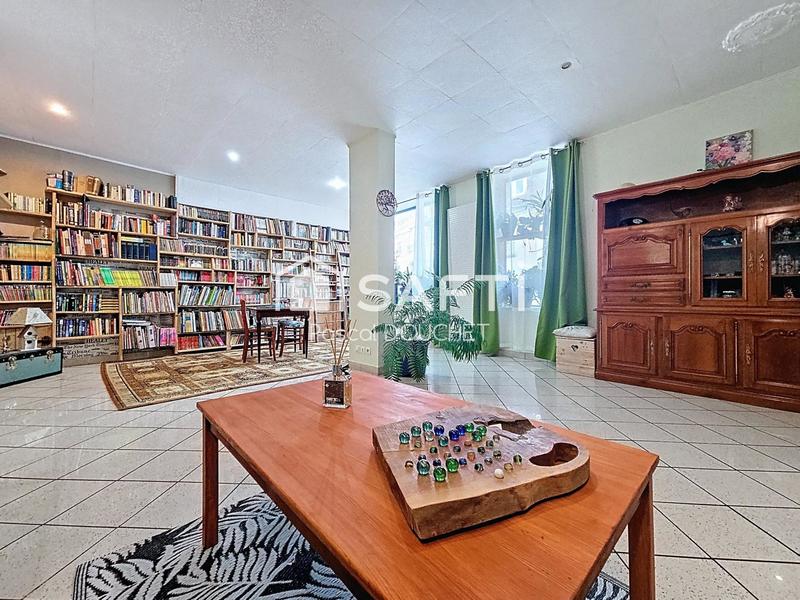 Maison - 312 m² - 5 pièces