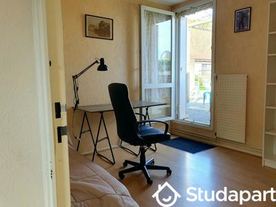 Chambre - 11 m² - 1 pièce