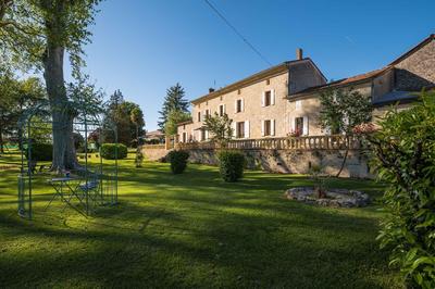 Château - 580 m² - 17 pièces