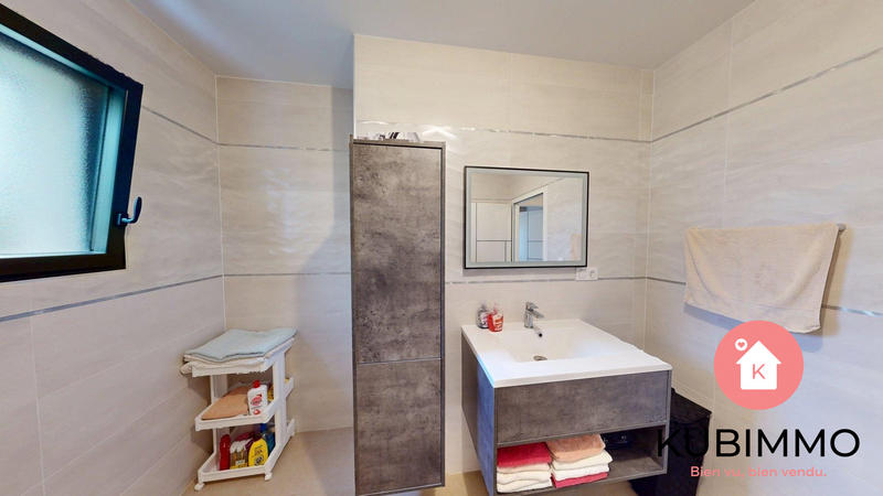 Maison traditionnelle - 121 m² - 5 pièces