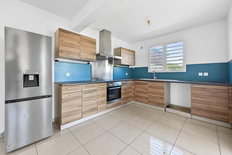 Maison - 95 m² - 4 pièces