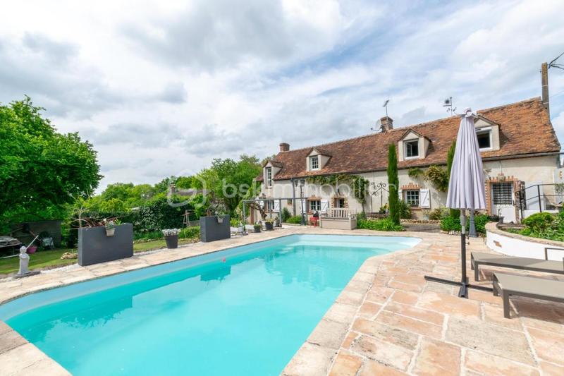 Longère - 337 m² - 12 pièces