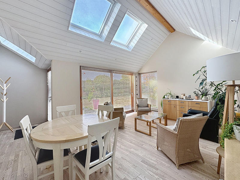 Maison - 150 m² - 8 pièces