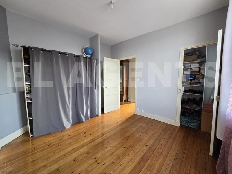 Maison - 200 m² - 5 pièces