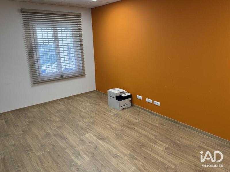 Bureau - 483 m²