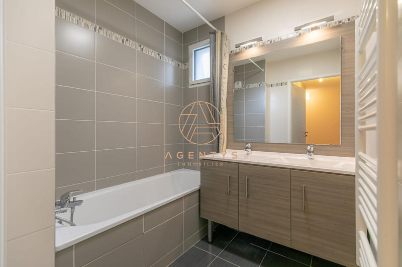 Appartement - 91 m² - 5 pièces