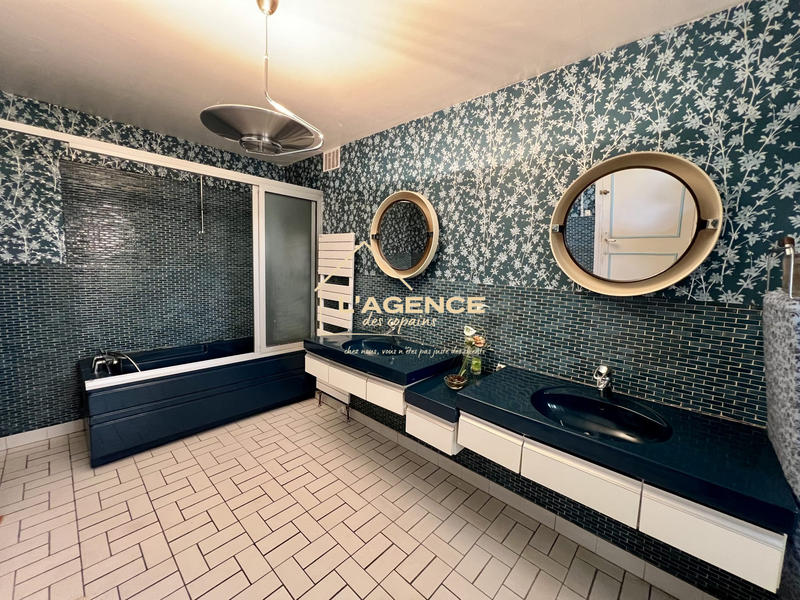 Maison ancienne - 180 m² - 7 pièces