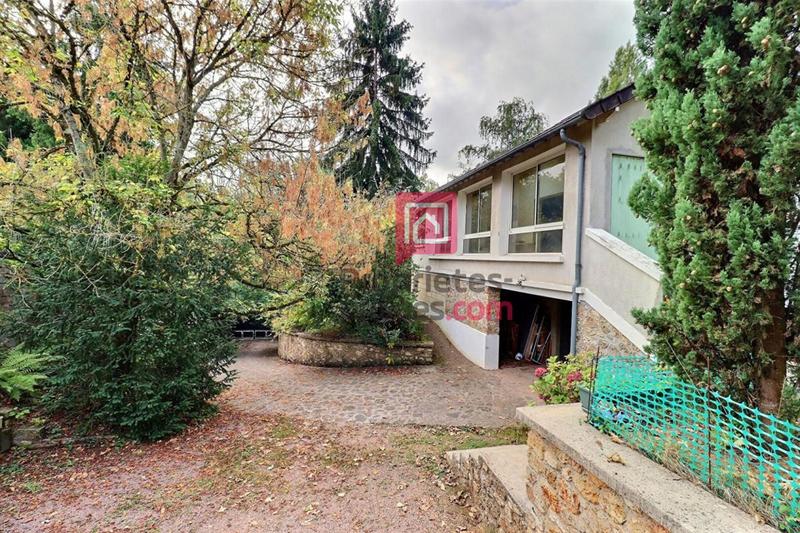 Maison - 183 m² - 9 pièces