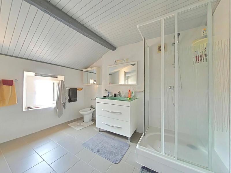 Maison - 90 m² - 3 pièces