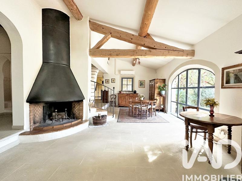 Maison - 185 m² - 6 pièces