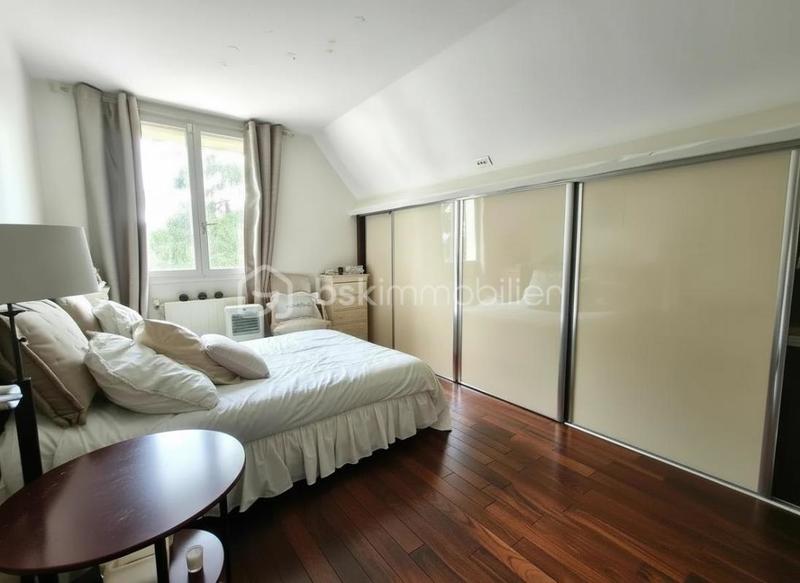 Maison - 154 m² - 8 pièces