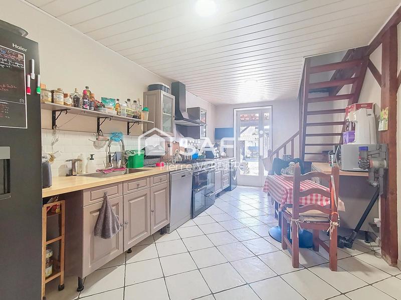 Maison - 95 m² - 5 pièces