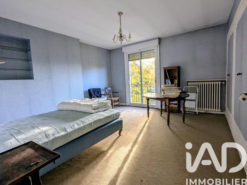 Maison - 200 m² - 9 pièces