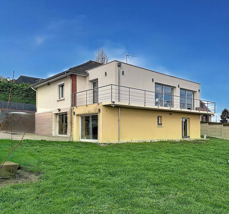 Maison - 178 m² - 7 pièces