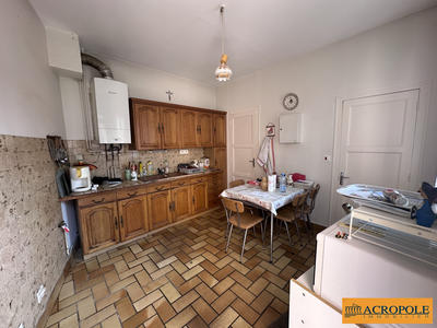 Maison - 101 m² - 6 pièces