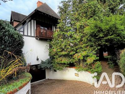 Maison - 170 m² - 6 pièces