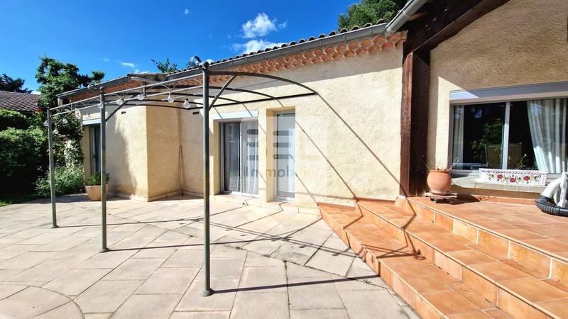 Maison - 183 m² - 6 pièces