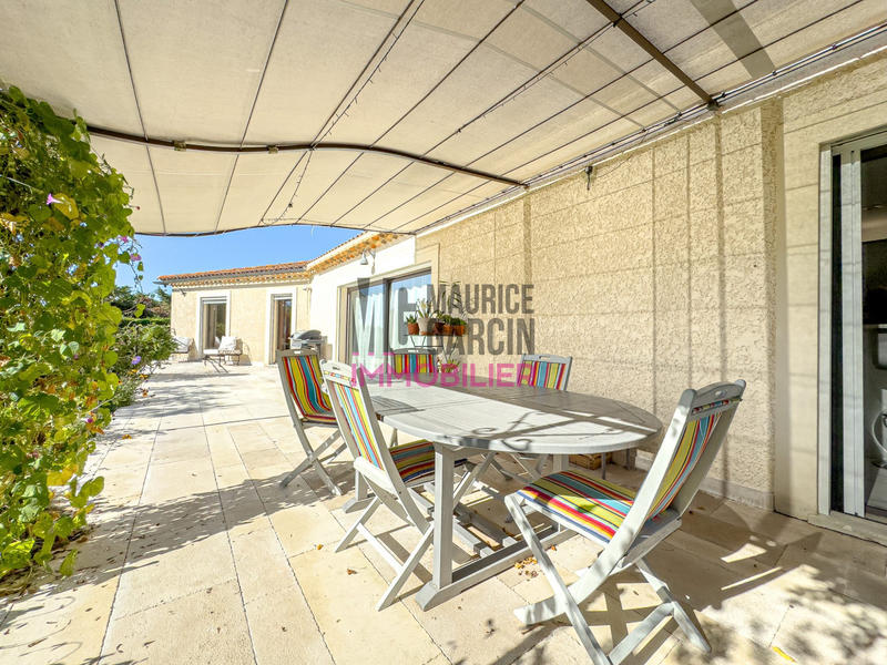 Maison - 213 m² - 7 pièces