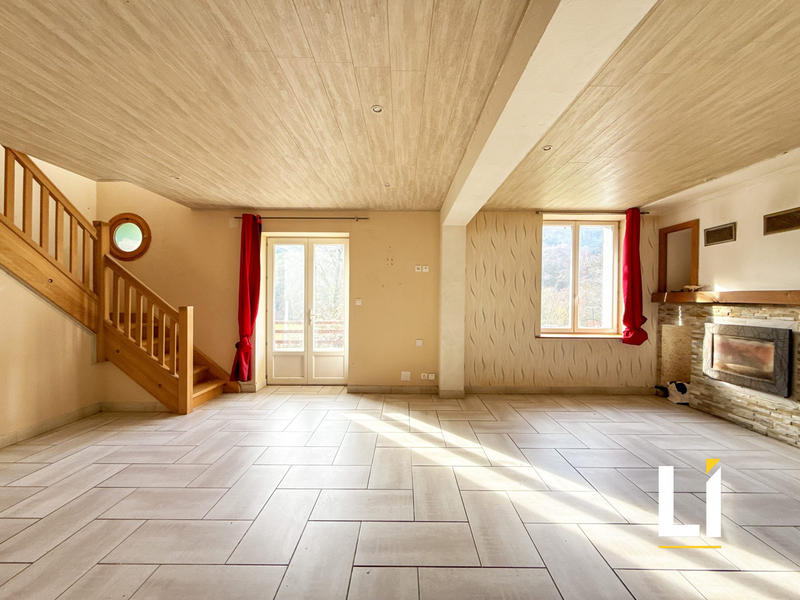 Maison - 90 m² - 4 pièces