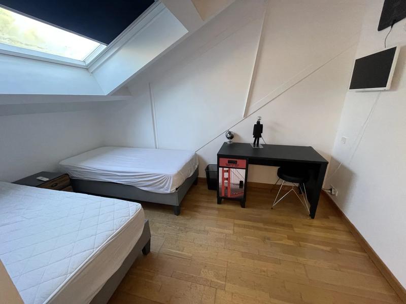 Appartement - 180 m² - 5 pièces