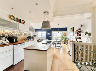 Appartement - 122 m² - 6 pièces