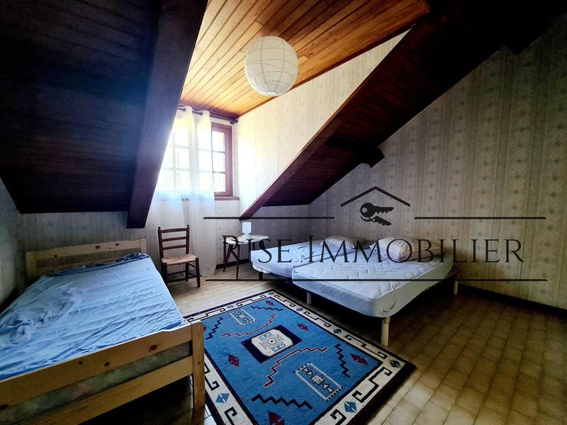 Villa - 245 m² - 9 pièces