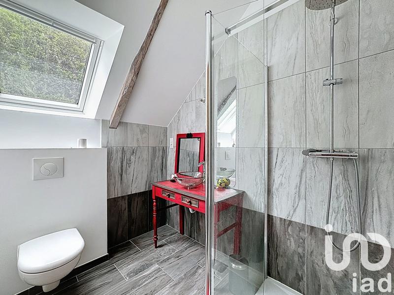 Maison - 210 m² - 7 pièces