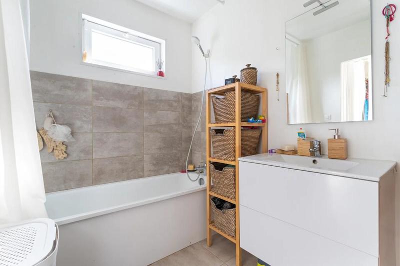 Maison - 105 m² - 6 pièces