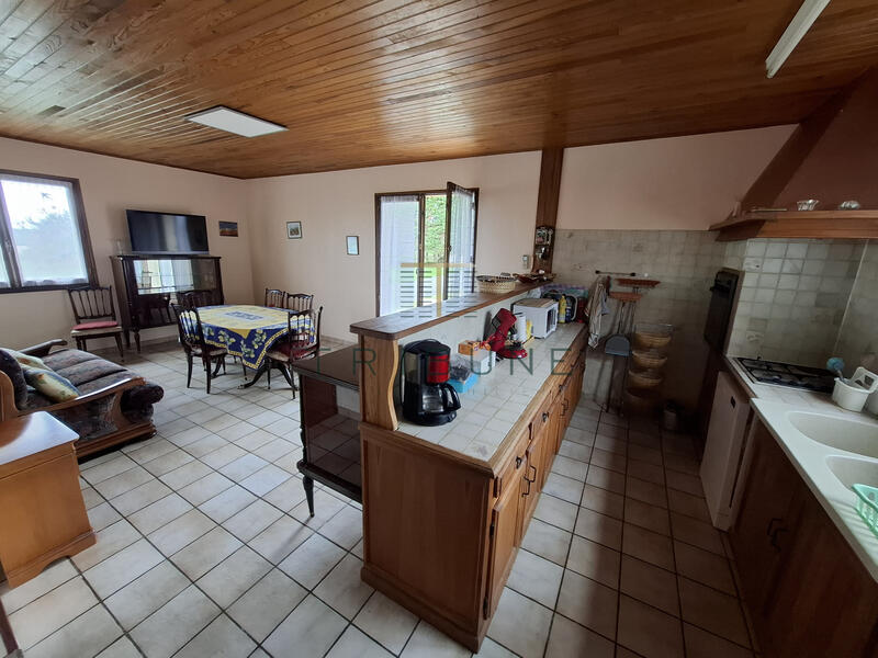 Maison - 143 m² - 6 pièces