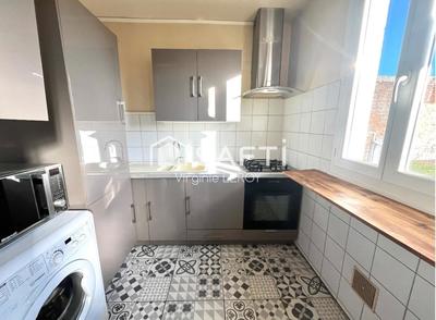 Maison - 128 m² - 7 pièces