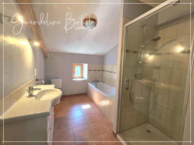 Propriété - 568 m² - 17 pièces