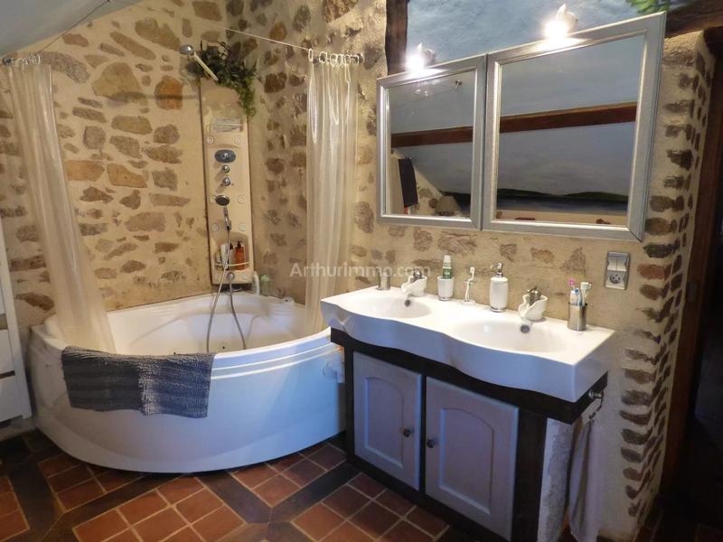 Maison - 133 m² - 8 pièces